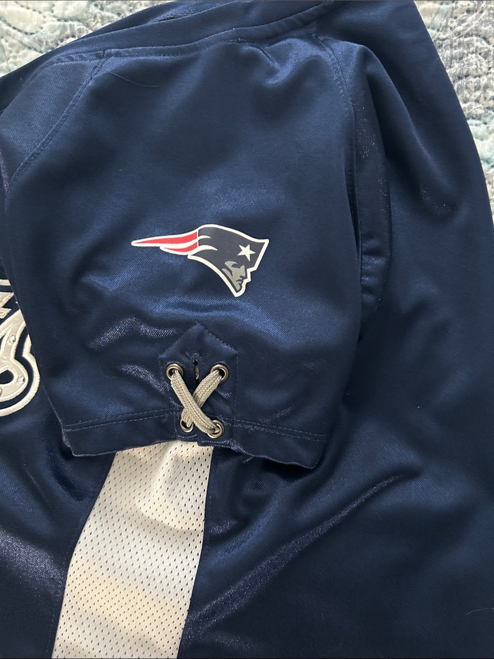 NFL Patriots Women's Navy and White Jersey Top - Picture 4 of 6